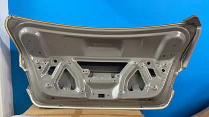 2012,
  MG,
  MG5,
  None,
  Bootlid/Tailgate,
  BRAND NEW A/M MG5 BOOTLID/TAILGATE TO SUIT BOTH VIBE AND ESSENCE MODEL.